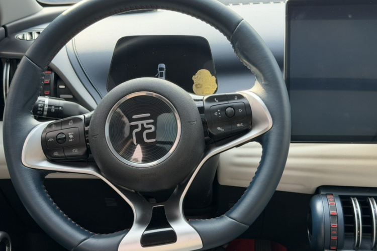 比亚迪 元PLUS 2022款 510KM 旗舰型PLUS中控内饰7011