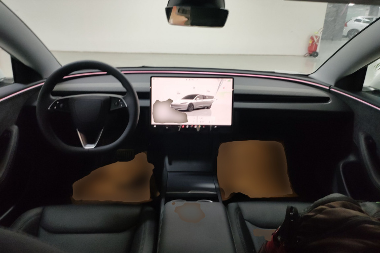 特斯拉 Model 3 2025款 改款 长续航全轮驱动版中控内饰7002