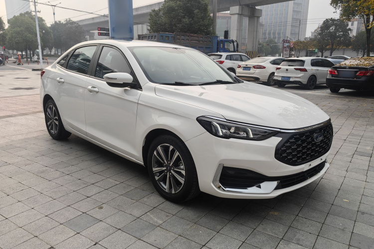 福特 福睿斯 2021款 1.5L 自动钻石版车身外观6005