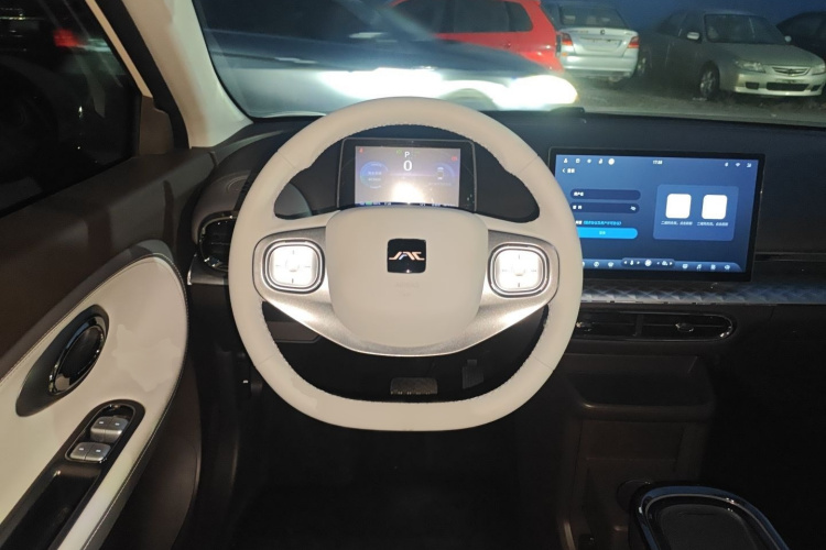 江淮钇为 钇为3 2024款 挚爱版 405km Lite局部细节13