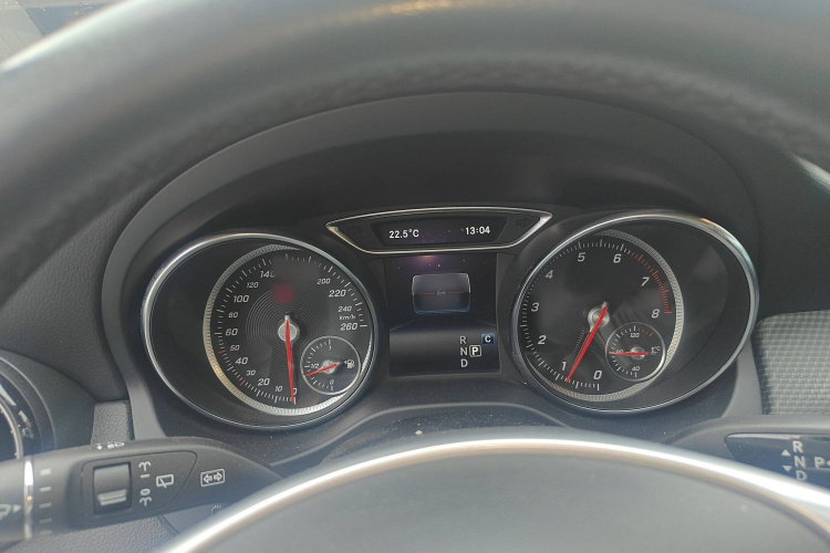 奔驰GLA 2019款 GLA 200 动感型局部细节14