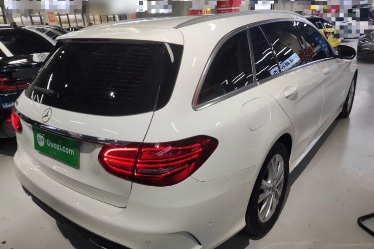 奔驰C级(进口) 2020款 C 200 旅行轿车车身外观7