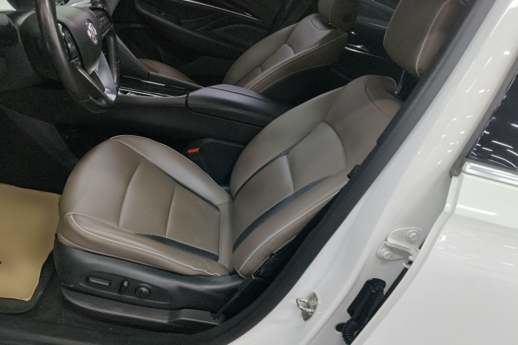 别克 昂科旗 2020款 28T 四驱尊享旗舰型中控内饰19