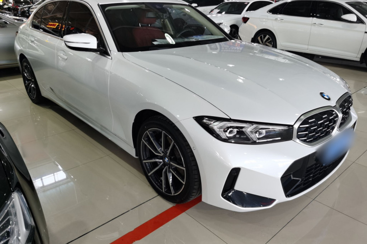 宝马3系 2023款 325Li M运动套装局部细节9001
