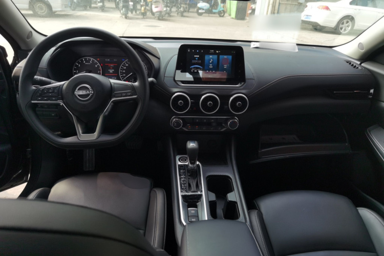 日产 轩逸 2023款 改款 1.6L CVT悦享版中控内饰12