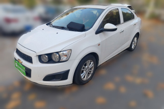 雪佛兰 爱唯欧 2013款 三厢 1.4L AT 天窗版