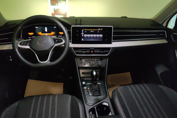 大众 途观L 2022款 330TSI 自动两驱舒享版中控内饰12