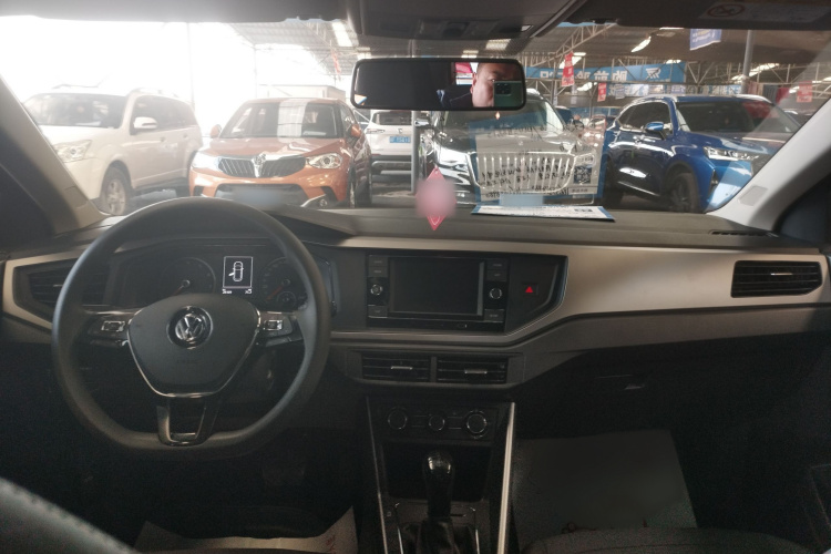 大众 Polo 2019款 Plus 1.5L 自动全景乐享版中控内饰7002