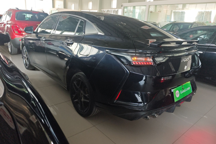 东风风神 奕炫 2023款 马赫版 1.5T 自动追猎骑士版车身外观6003