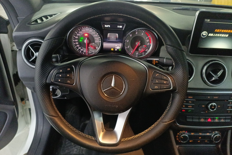 奔驰CLA 2015款 CLA 200局部细节13