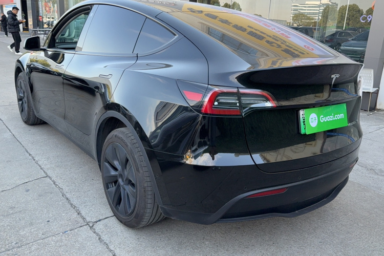 特斯拉 Model Y 2023款 长续航全轮驱动版车身外观6007