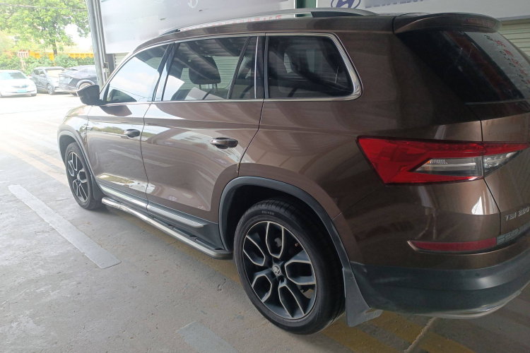 斯柯达 柯迪亚克 2018款 TSI330 7座两驱豪华优享版车身外观6003