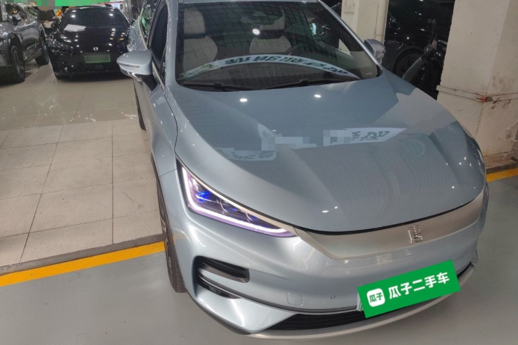 比亚迪 唐新能源 2024款 EV 冠军版 635KM 四驱旗舰型车身外观3