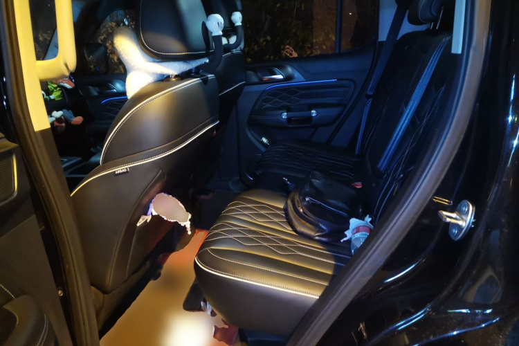 坦克300 2021款 越野版 2.0T 挑战者中控内饰21