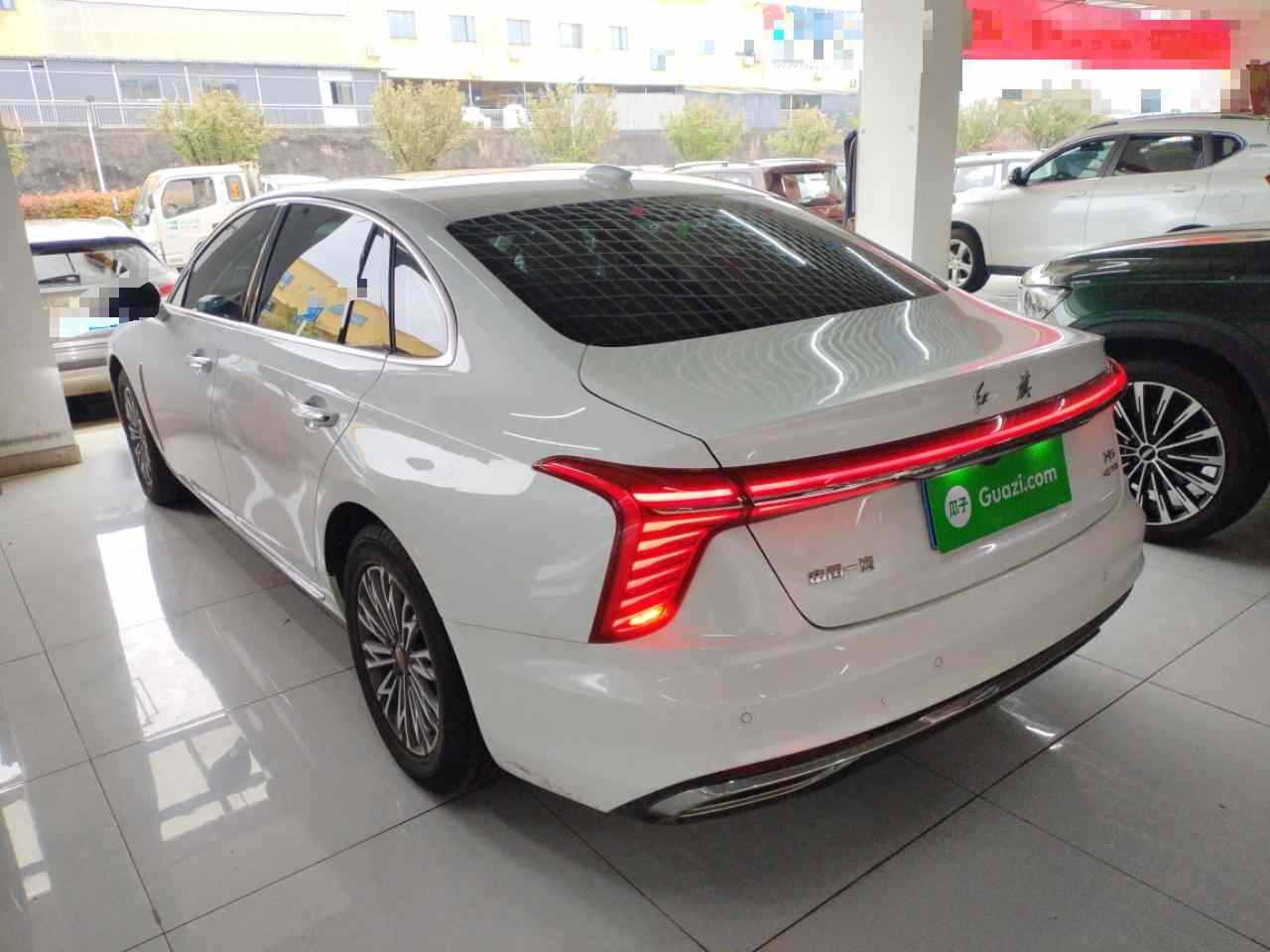 红旗H5 2024款 2.0T 自动智联旗享版(3)