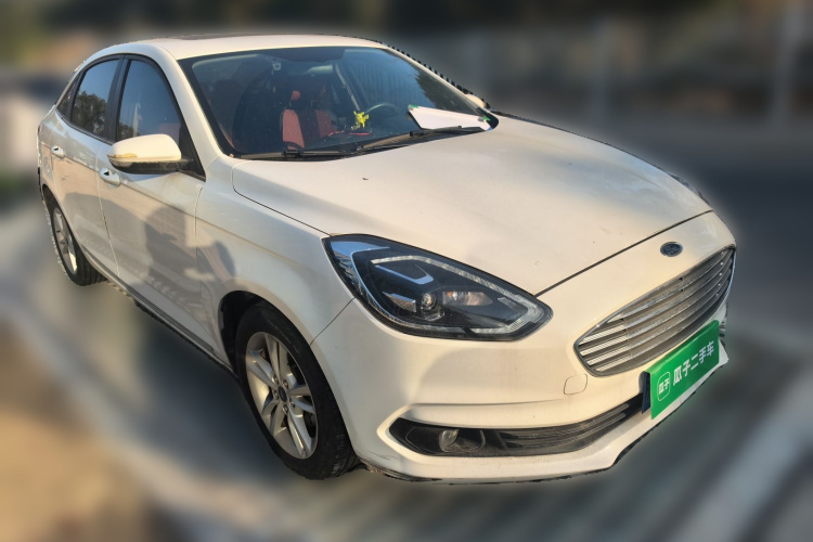 福特 福睿斯 2019款 改款 1.5L 自动悦享型 国VI车身外观3