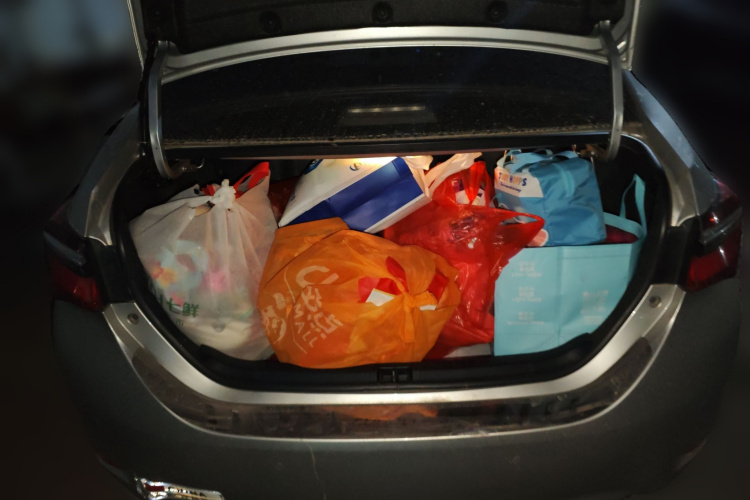 丰田 卡罗拉 2016款 双擎 1.8L E-CVT精英版中控内饰23