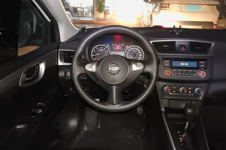 日产 轩逸 2021款 经典 1.6XE CVT舒适版中控内饰13