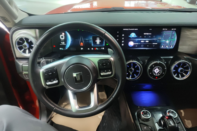 坦克300 2021款 越野版 2.0T 挑战者中控内饰13