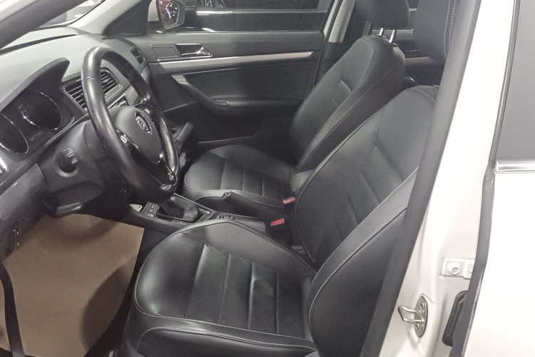 大众 朗行 2017款 230TSI DSG舒适版中控内饰19