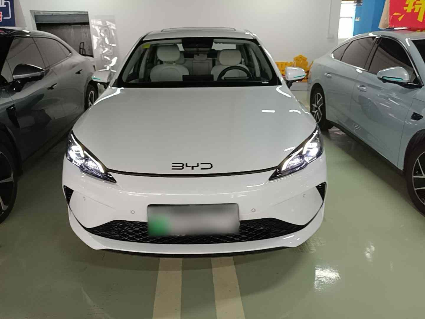 比亚迪 海豹05 DM-i 2025款 DM-i 智驾版 120KM旗舰型(1)