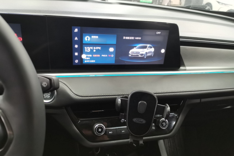 福特 福睿斯 2021款 1.5L 自动钻石版局部细节16