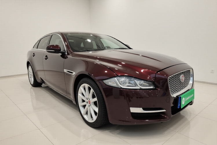 捷豹XJ 2016款 XJL 3.0 SC 四驱全景商务版车身外观3