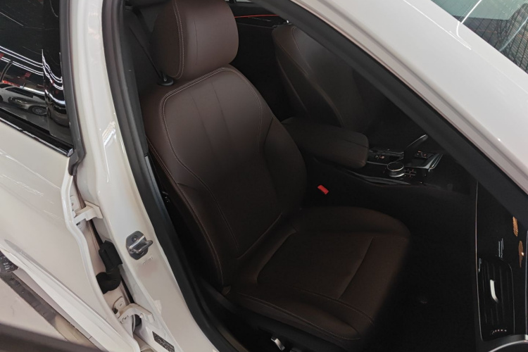 宝马5系 2019款 525Li M运动套装局部细节41