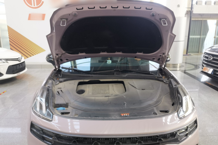 领克06 2023款 Remix 1.5T Shero机舱底盘24