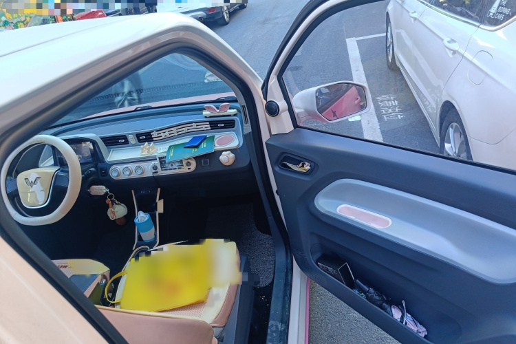 五菱汽车 宏光MINIEV 2022款 马卡龙臻享款 磷酸铁锂局部细节9005