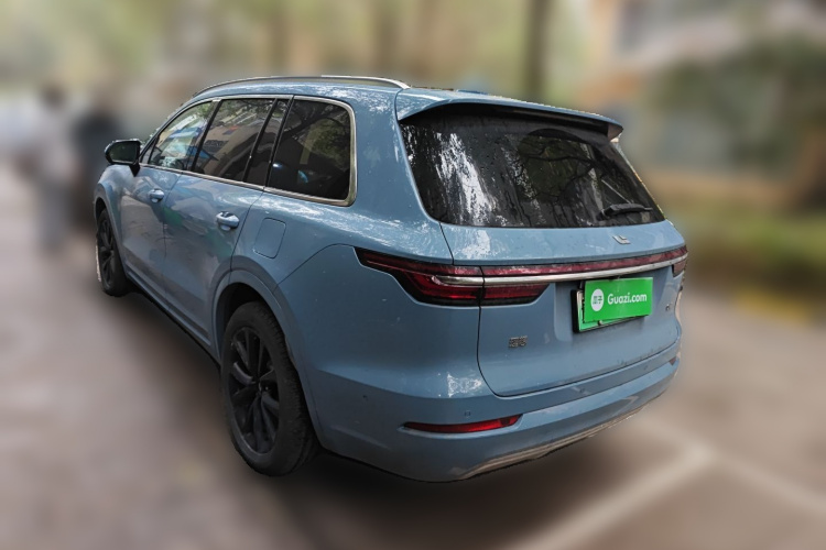 理想汽车 理想ONE 2021款 增程6座版车身外观5