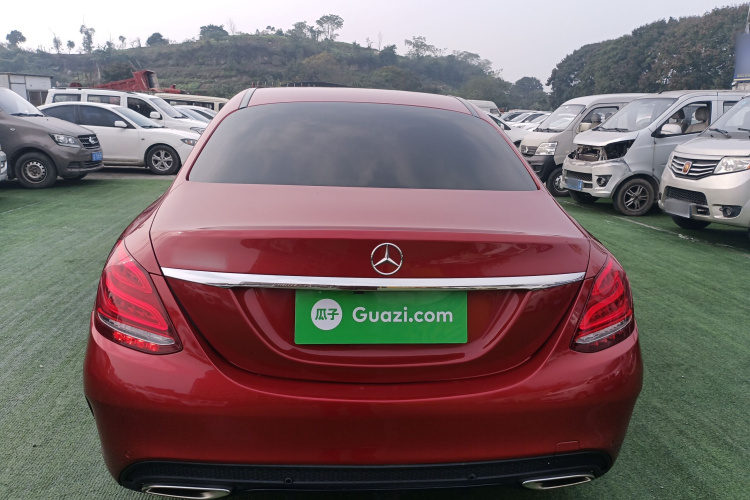 奔驰C级 2016款 C 200 运动版车身外观6