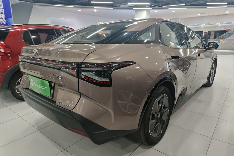 丰田bZ3 2023款 616km 长续航Premium车身外观6005