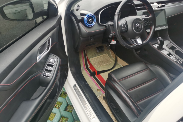 名爵 MG6 2020款 1.5T 自动领潮豪华版中控内饰20