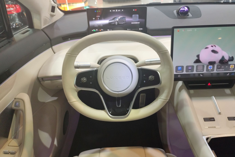 鸿蒙智行 智界R7 2025款 增程 251km Pro局部细节13