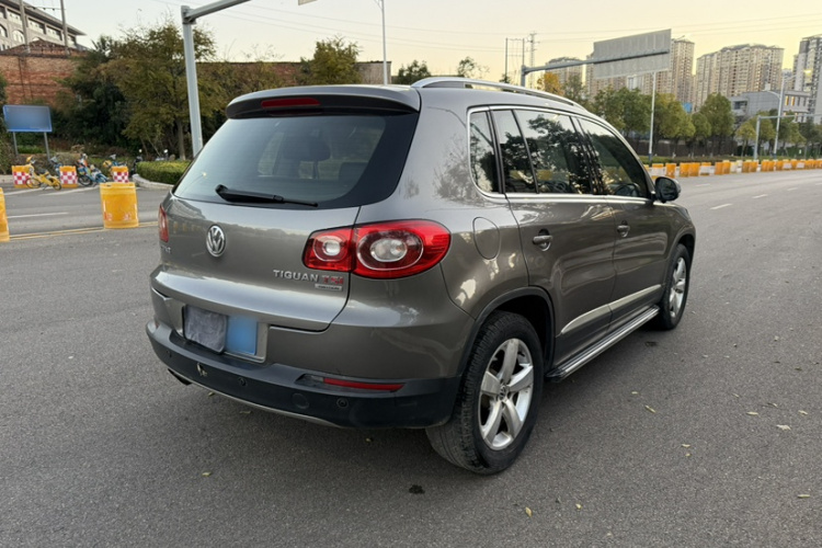 大众 途观 2010款 2.0TSI 自动四驱菁英版车身外观6001