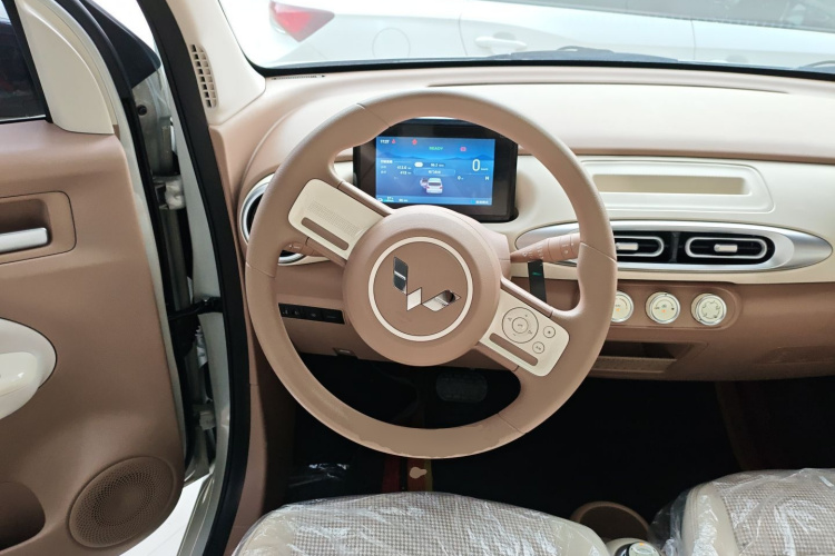 五菱汽车 宏光MINIEV 2025款 四门版 进阶款中控内饰13