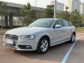 奥迪A4L 2013款 35 TFSI 自动舒适型