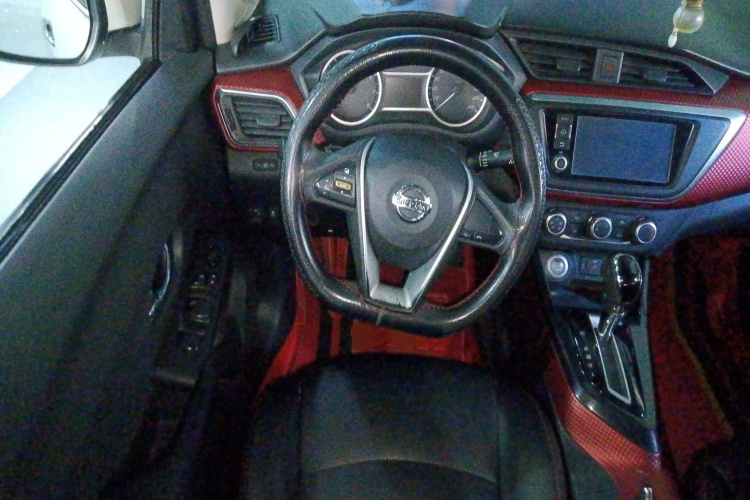 日产 蓝鸟 2016款 1.6L CVT智酷版中控内饰13