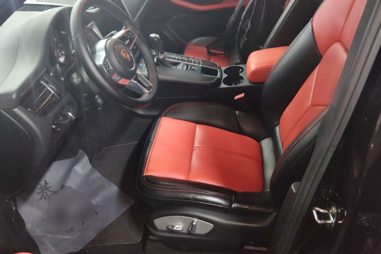 保时捷 2018款 Macan 2.0T中控内饰19
