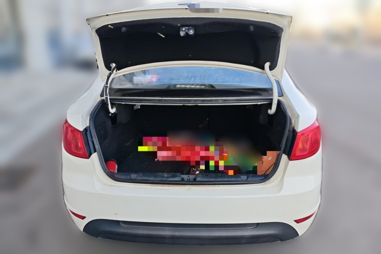 北汽新能源EU 2018款 EU快换乐途版局部细节23