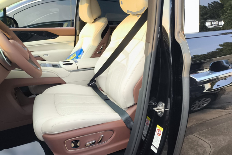 比亚迪 夏 2025款 DM-i 1.5T 180km 超越型局部细节19