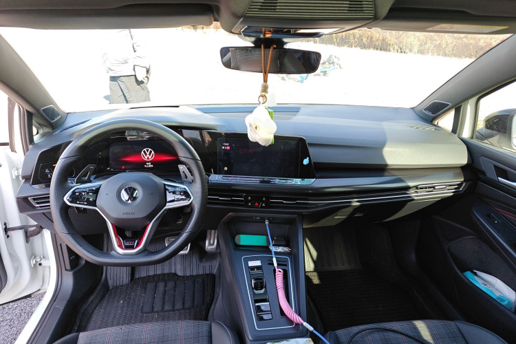 大众 高尔夫GTI 2021款 改款 380TSI DSG GTI中控内饰12