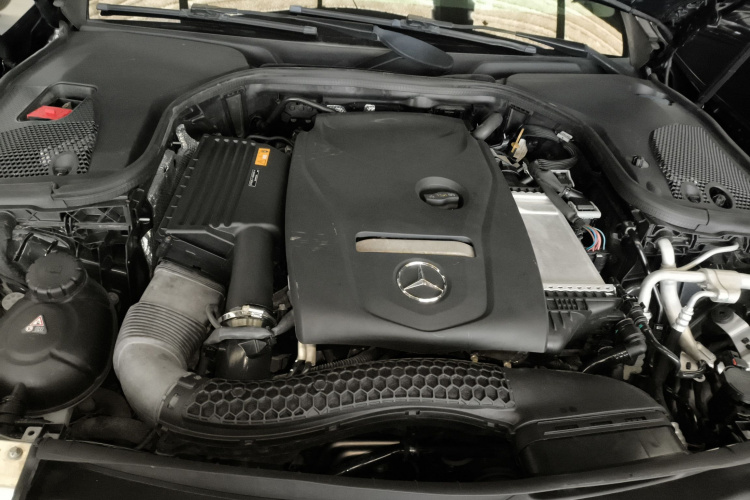 奔驰E级 2017款 E 300 L 豪华型局部细节24