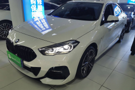 宝马2系(进口) 2023款 改款 225i 四门轿跑车 M运动曜夜套装