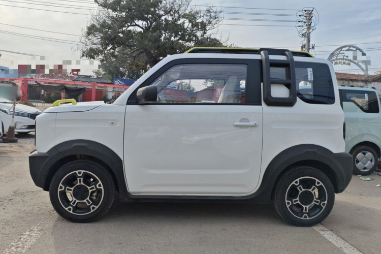 吉利银河 2025款 210km 熊猫骑士车身外观4