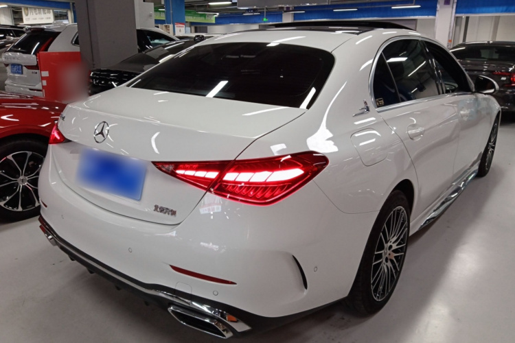 奔驰C级 2024款 C 260 L 运动版车身外观7