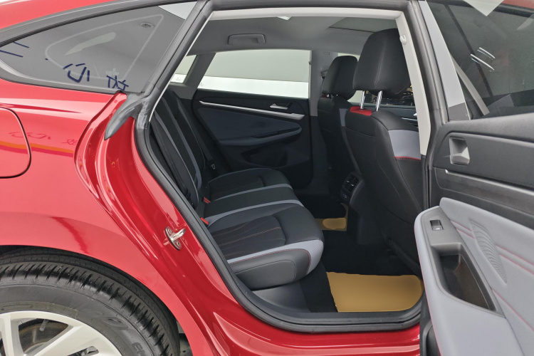 大众 2023款 凌渡L 280TSI DSG炫辣版中控内饰21