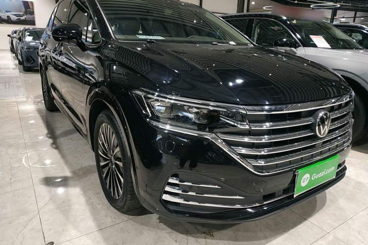 大众 威然 2024款 380TSI 尊贵版车身外观3