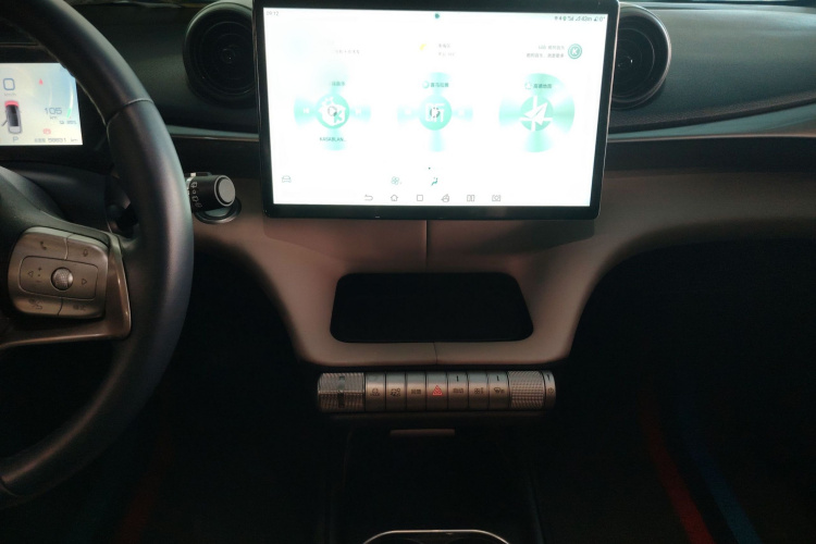 比亚迪 海豚 2023款 420km 时尚版局部细节16